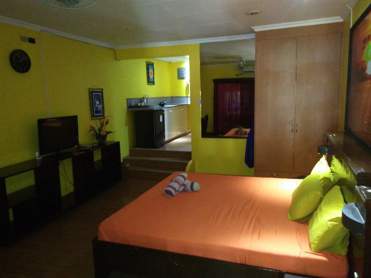 אולונגפו Mango'S Beachfront Resort מראה חיצוני תמונה